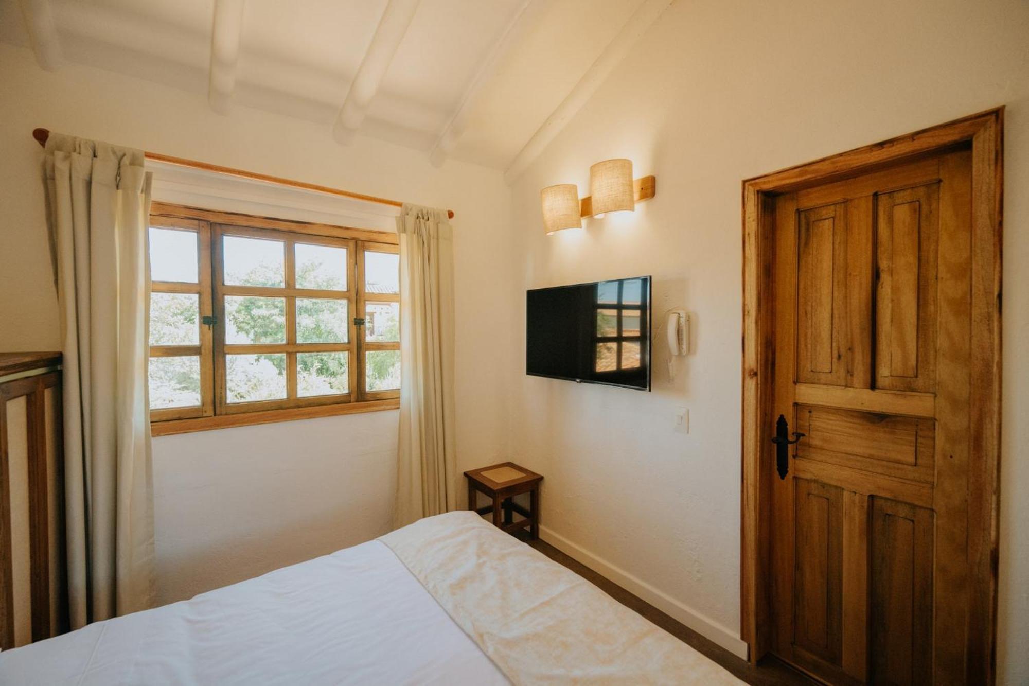 Hotel La Corada Вилья-де-Лейва Экстерьер фото